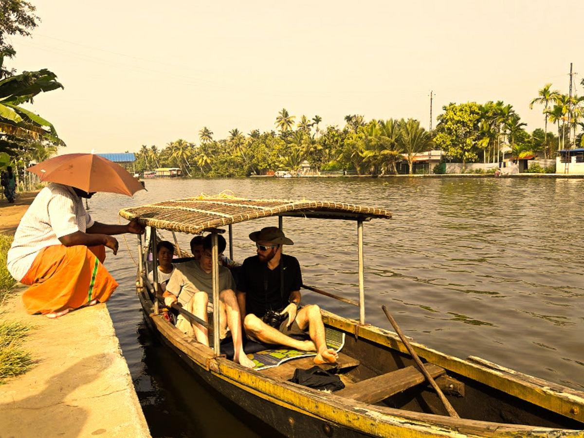 Aham Yoga Nest Alappuzha Exterior foto